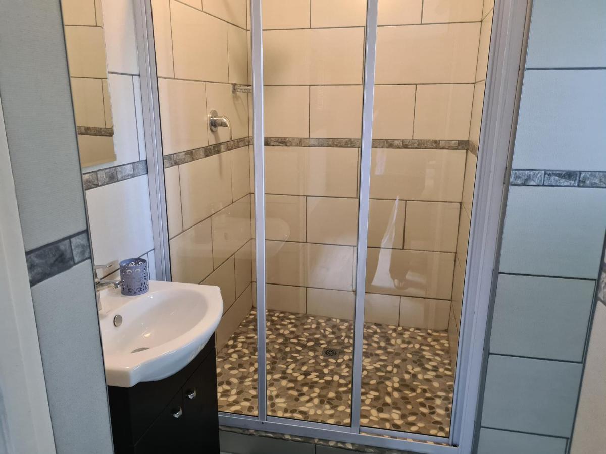 Berry Lane Guesthouse クルーンスタッド エクステリア 写真