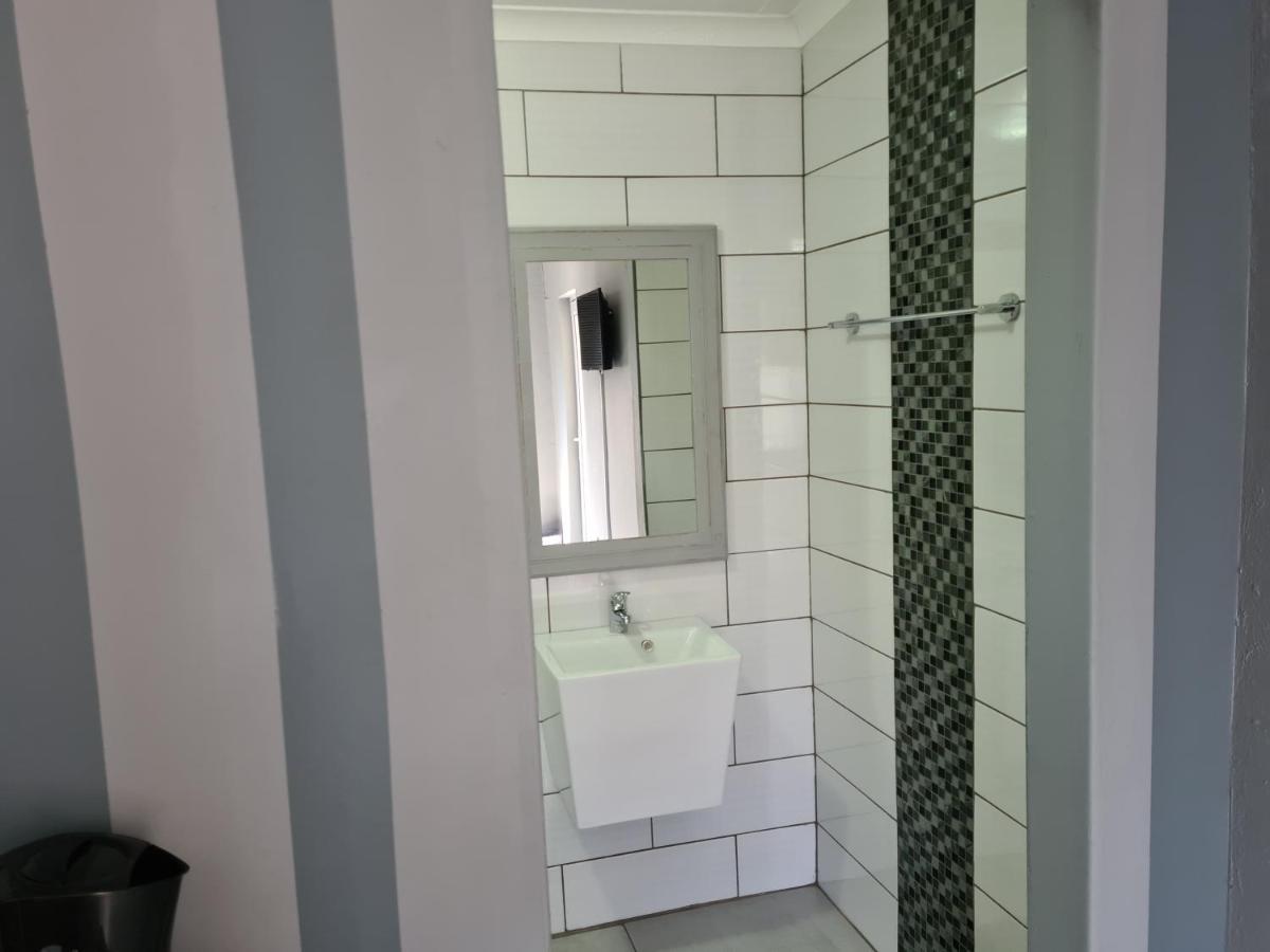 Berry Lane Guesthouse クルーンスタッド エクステリア 写真