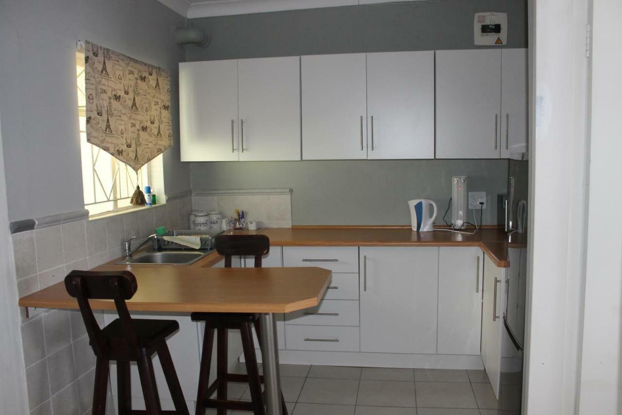 Berry Lane Guesthouse クルーンスタッド エクステリア 写真