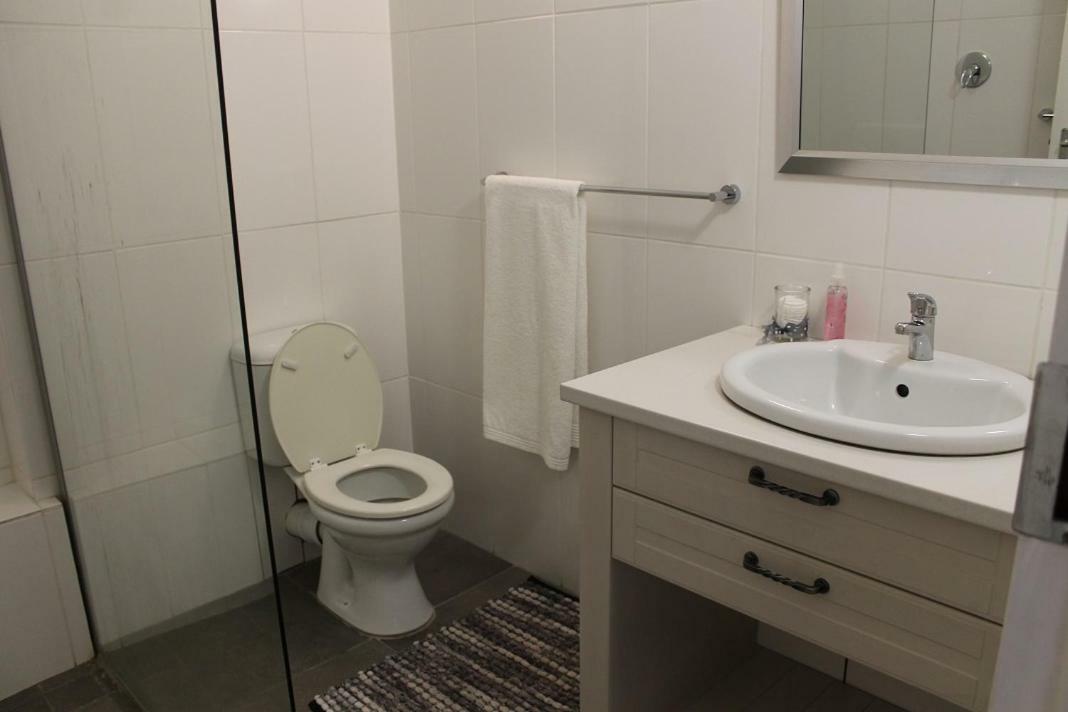 Berry Lane Guesthouse クルーンスタッド エクステリア 写真