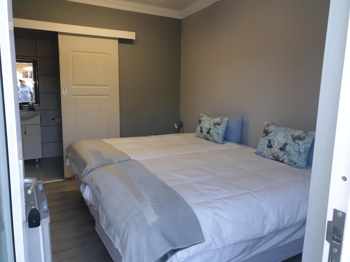 Berry Lane Guesthouse クルーンスタッド エクステリア 写真